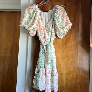 NWOT - Vici SunDress size M